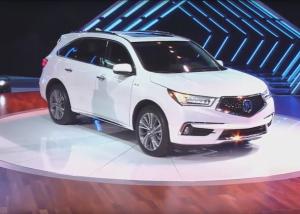 إطلاق سيارة “أكيورا MDX الجديدة