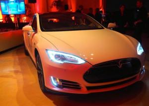 Tesla تبيع 25202 سيارة Tesla Model S بالولايات المتحدة في العام الماضي