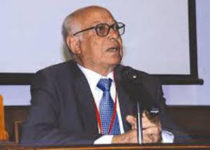 الاتحاد الأفريقي يكرم العالم علي حبيش ويسلمه جائزة كواميني كروما للعلوم