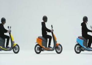 دراجة Scooter كهربائية تقدم حلولاً ذكية