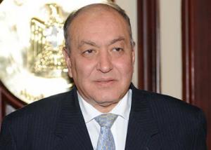 وزير الطيران الاعتمدد على التكنولوجيا لتطوير خدمات المطارات والملاجة الجوية