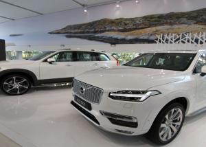 طرح فولفو اس 90 2016 بالشكل الجديد كلياً خلال اختبارها في أمريكا من الداخل والخارج Volvo S90