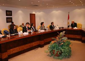 المهندس/ عاطف حلمي وزير الاتصالات وتكنولوجيا المعلومات يستقبل مدير معهد East west Institute لبحث تبادل الخبرات حول الامن السيبراني
