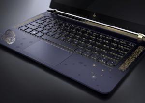 " اتش بى Spectre 13.3 " الحاسب المحمول الجديد الأكثر نحافة في العالم